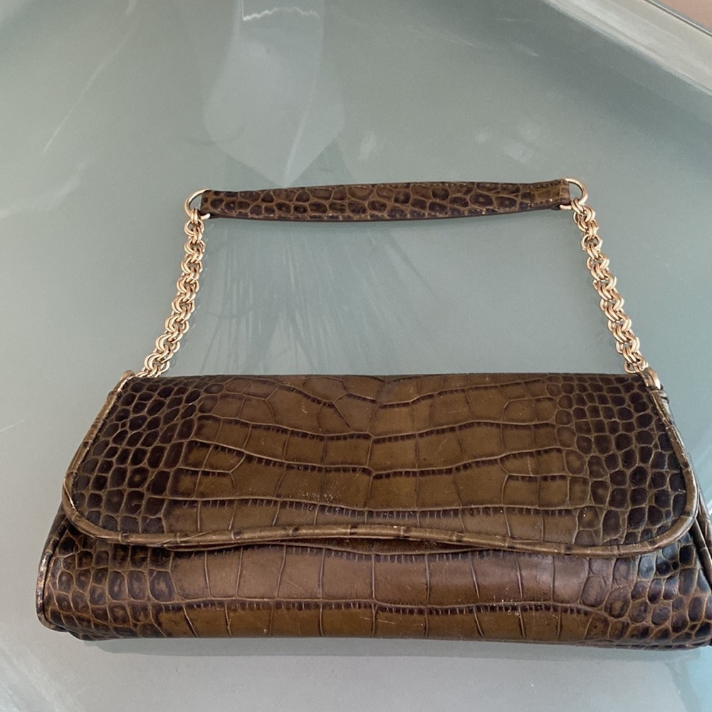 ANN Taylor Leather Baguette Top Handle Bag with Gold Chain Strap - Picture 2 of 12